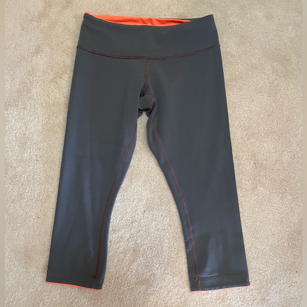 Lululemon Reversible Cropped Leggings
